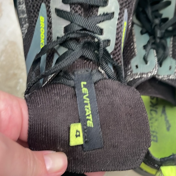 Brooks Levitate Running Shoes - Picture 5 of 7